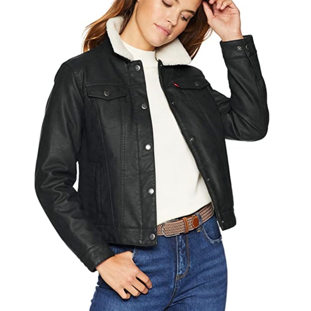 Levi's Women's Classic Sherpa Lined Trucker Jacket
